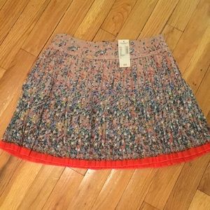 American Eagle pleated floral skirt